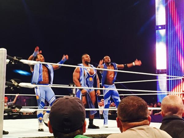 Дебют новой команды на SmackDown